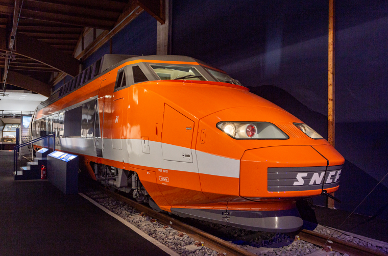 Jednotka TGV PSE vystavená v muzeu Cité du Train v Mulhouse